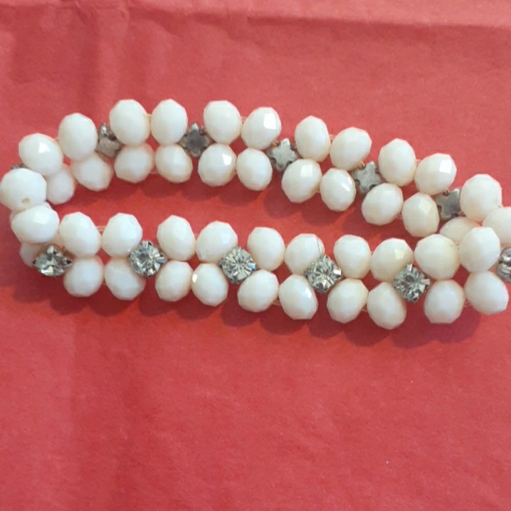 Really Cute Bead and Rhinestone Bracelet